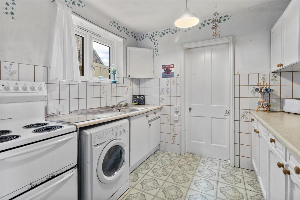 kitchen #2.jpg
