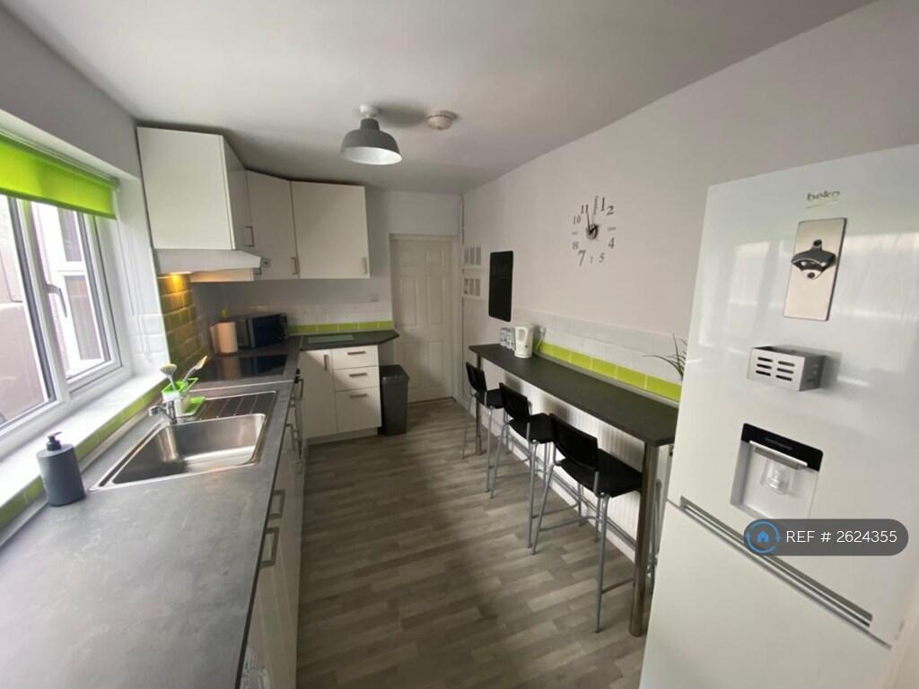 Kitchen 2