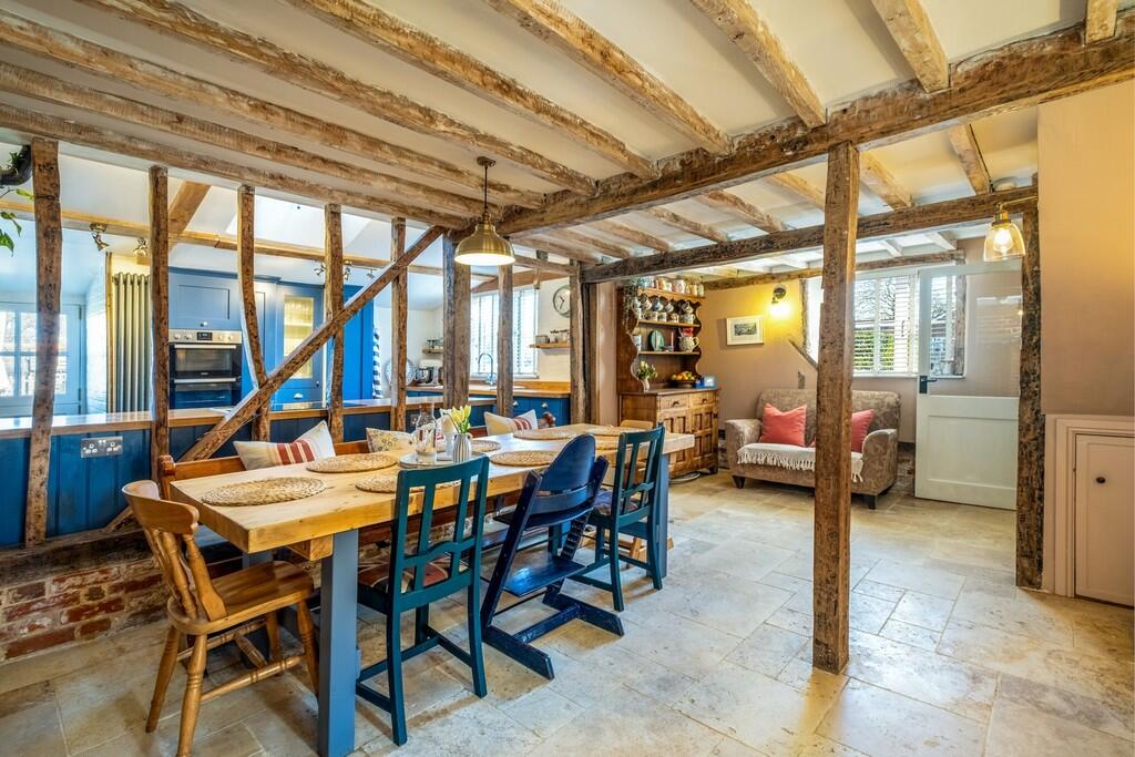 1440px-Halfboys-1...