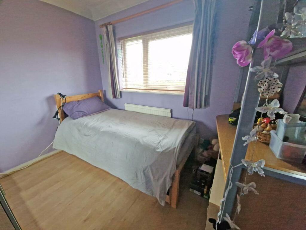 bedroom3.jpg