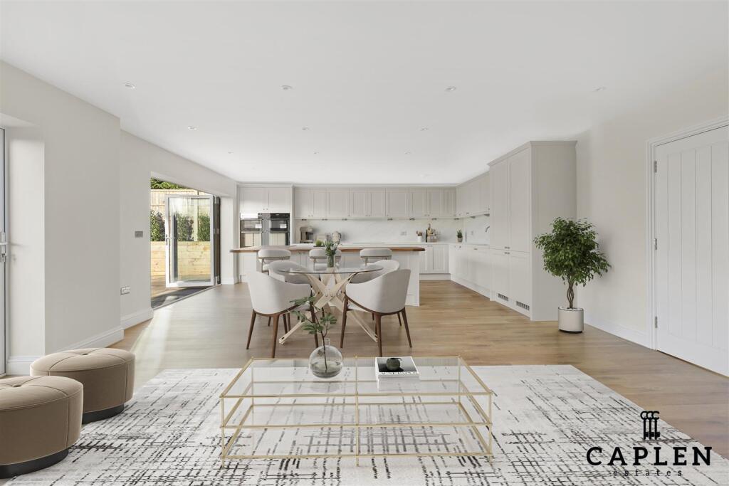 Family dining sitting2.jpg