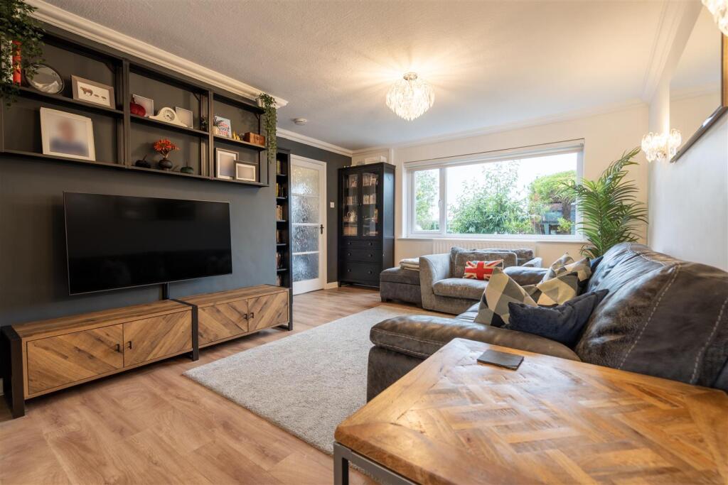 Living Room / Diner