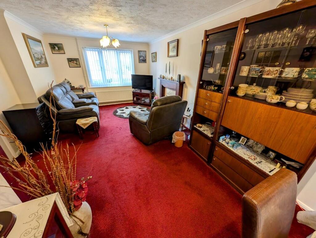 20 Hampden Lounge 3.jpg