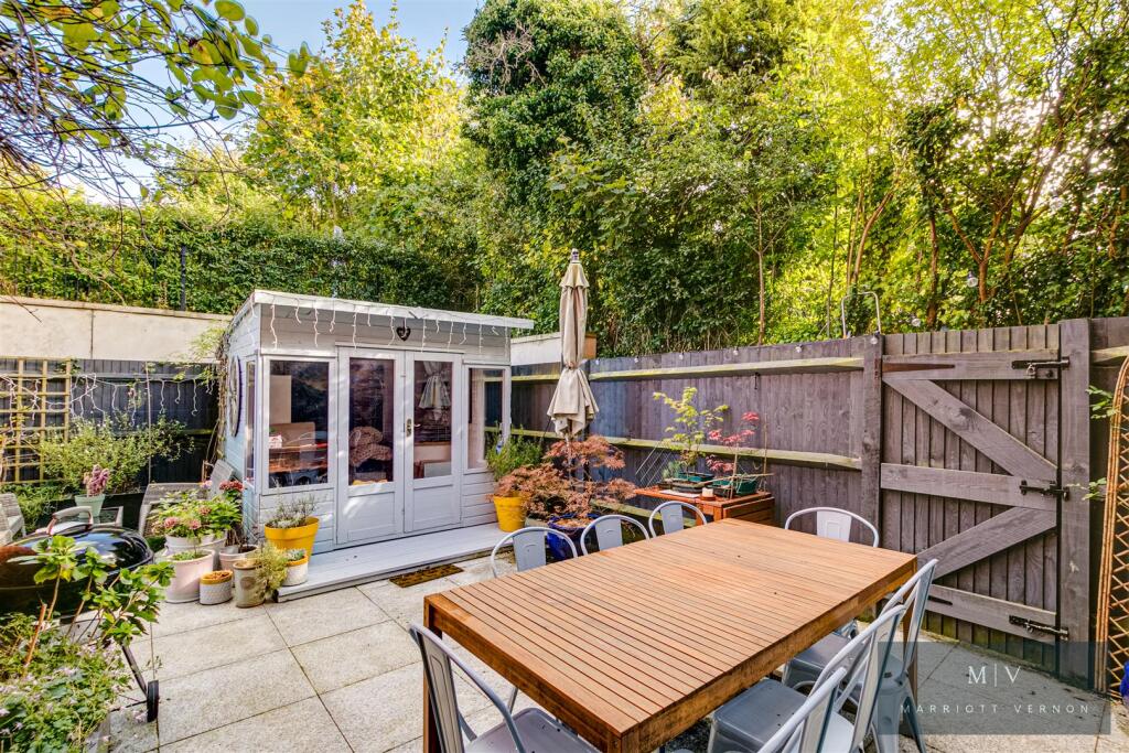 Malan Apartments 1 MV-8.jpg