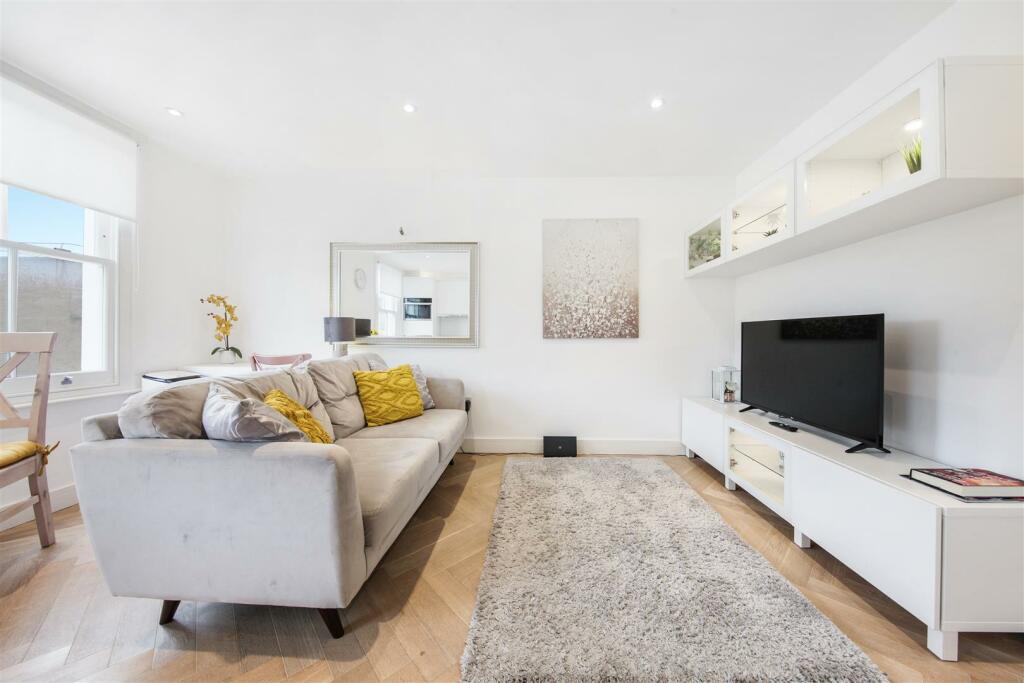 Flat 2, 99A Moore Park Road - djQKBZ2si2a3OGzlCVPE