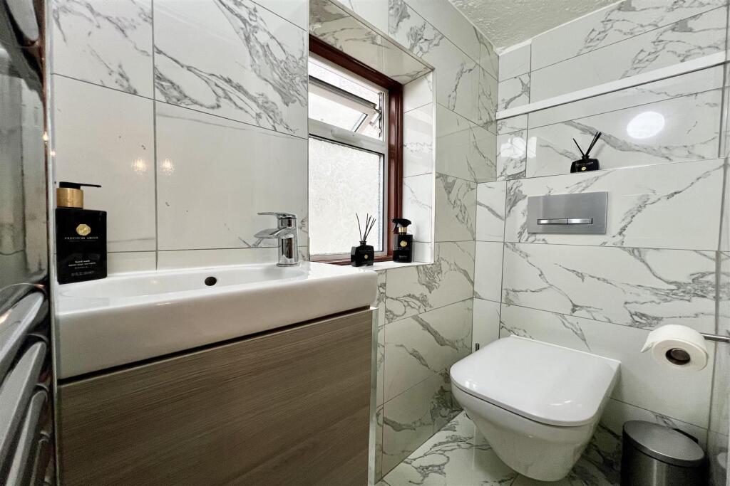 DOWNSTAIRS CLOAKROOM