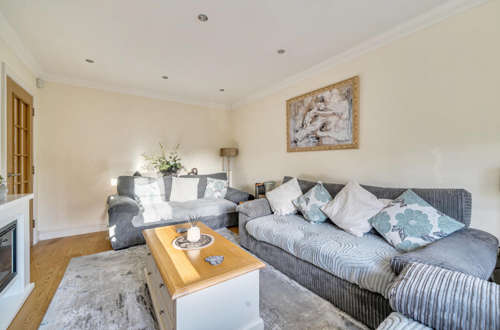 1362189-11-68e418...