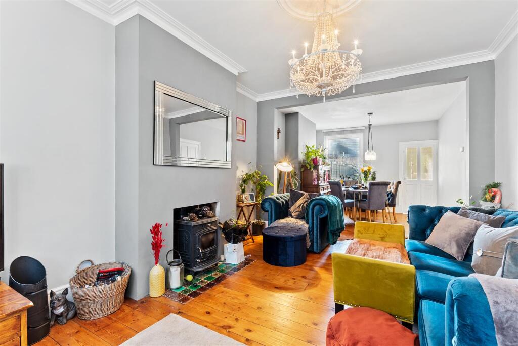 Sitting/Dining Room