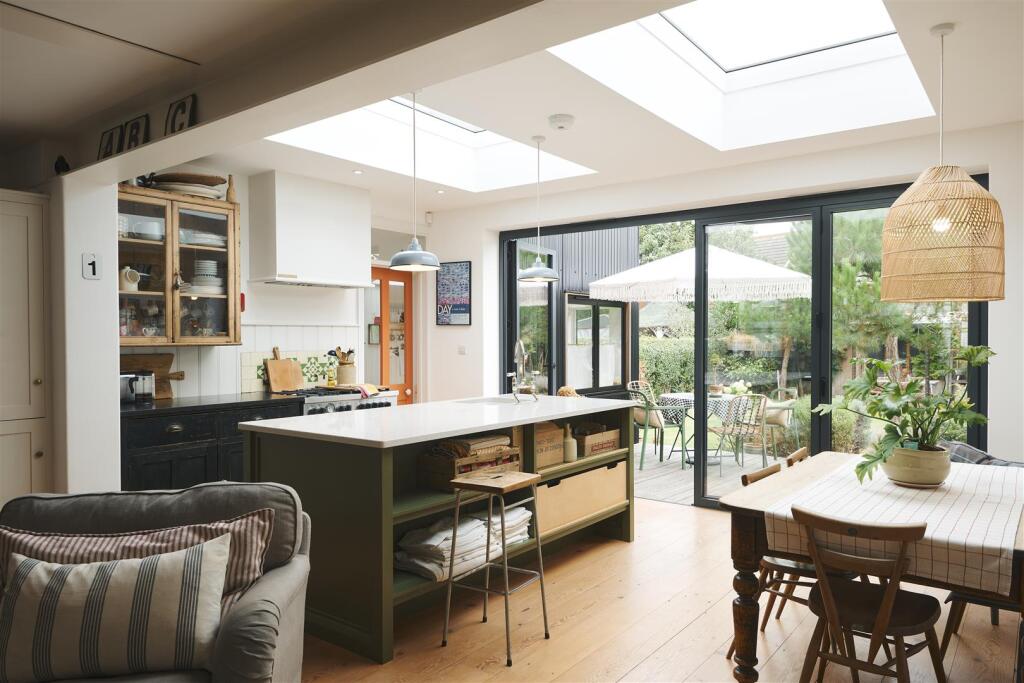 Kitchen Dining A.jpg