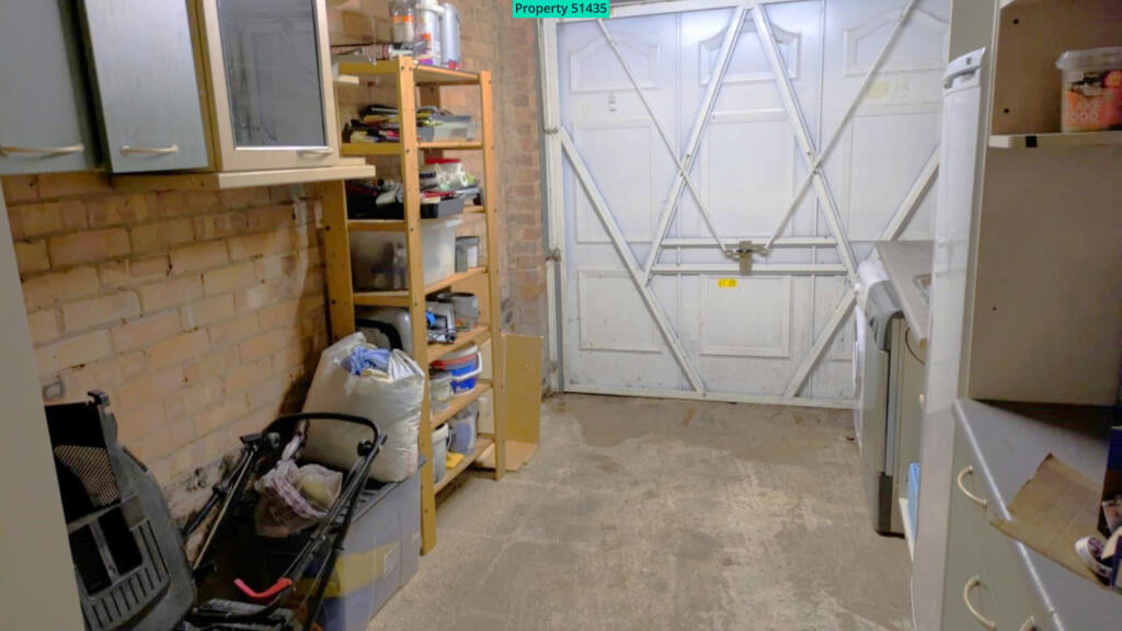 Garage / utility