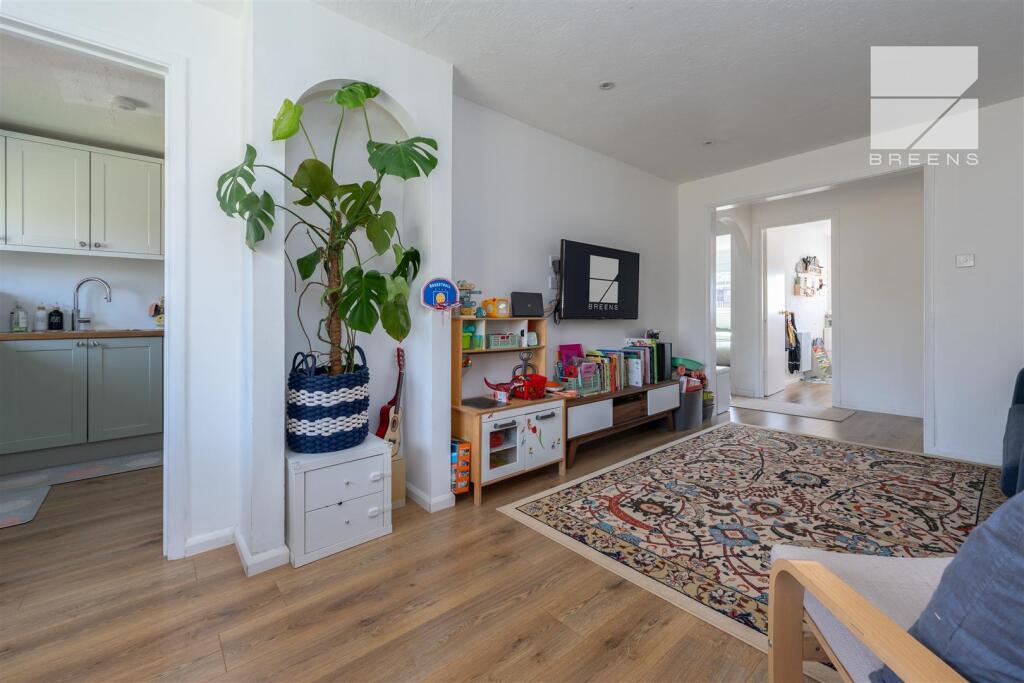 12 Hawthorne Court_0012.jpg