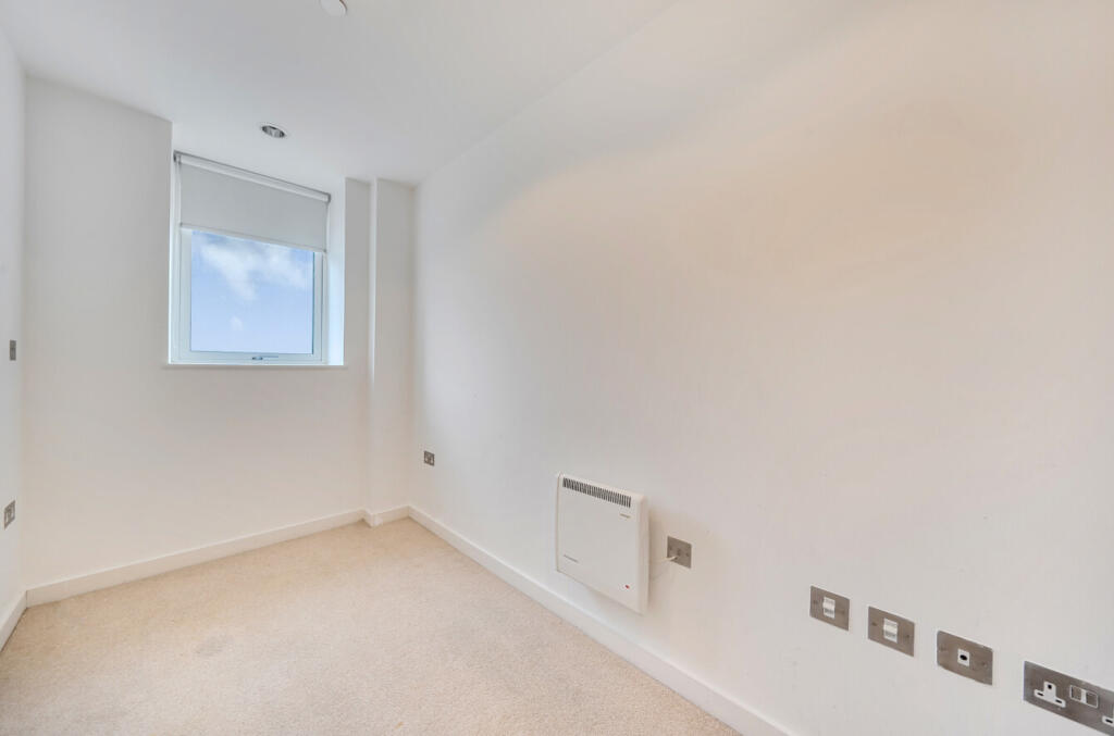 1364394-9-68e8df1...