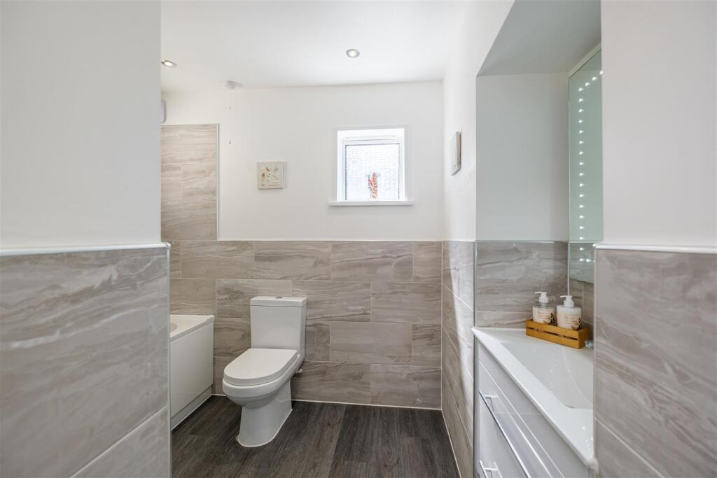 Dunavon Crescent-12.jpg