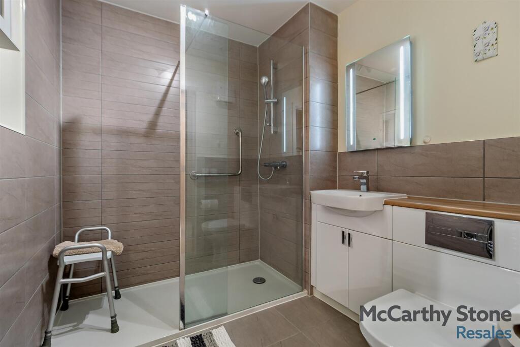 8633739-interior16-800.jpg