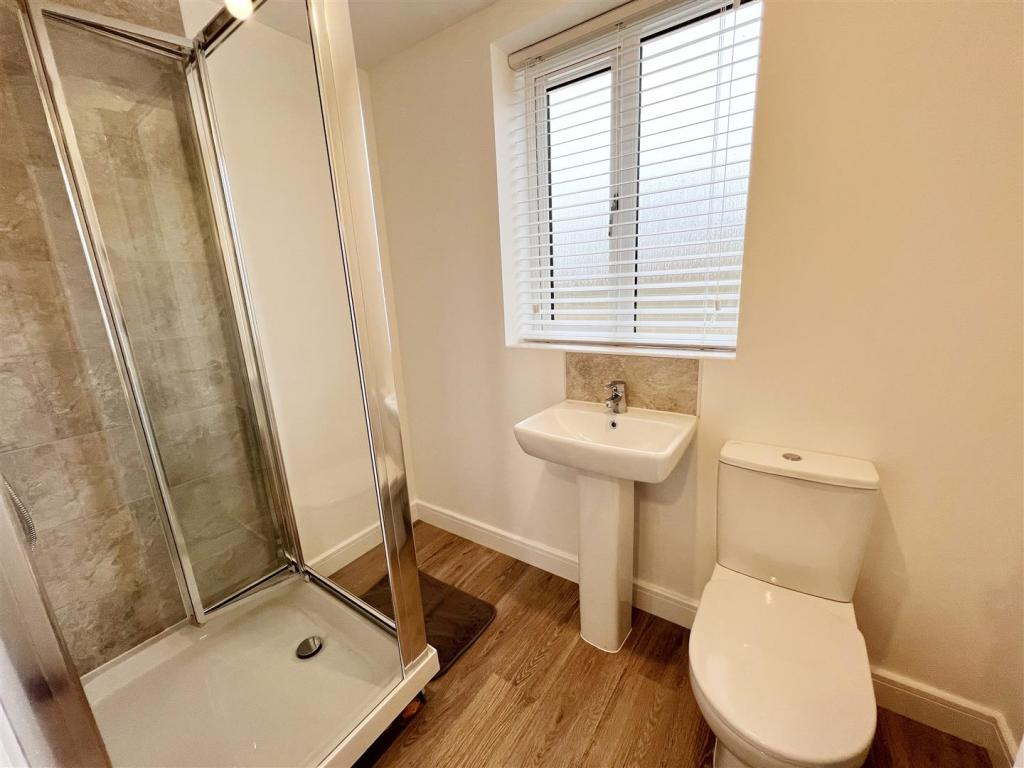 Shower Room.jpg