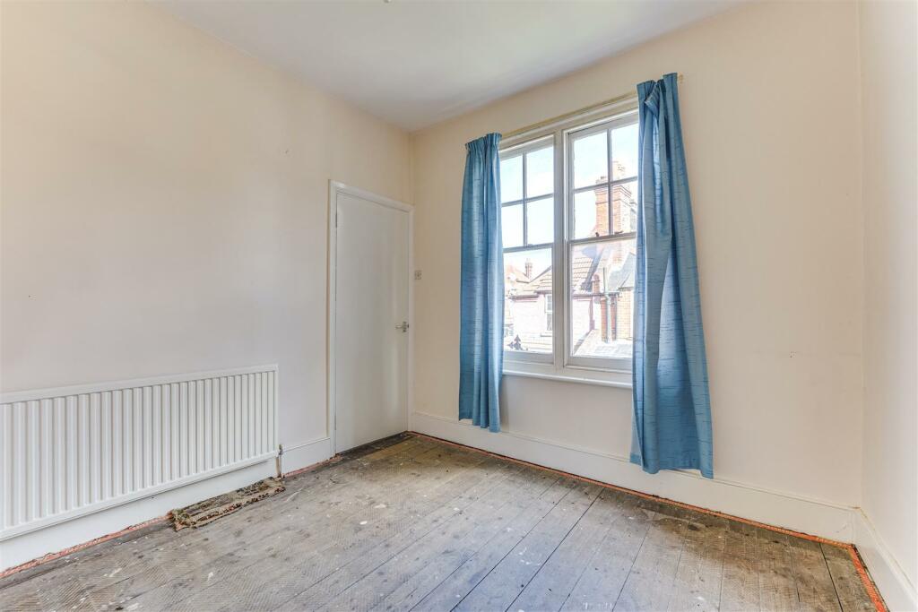 56 Moselles Road-11.jpg