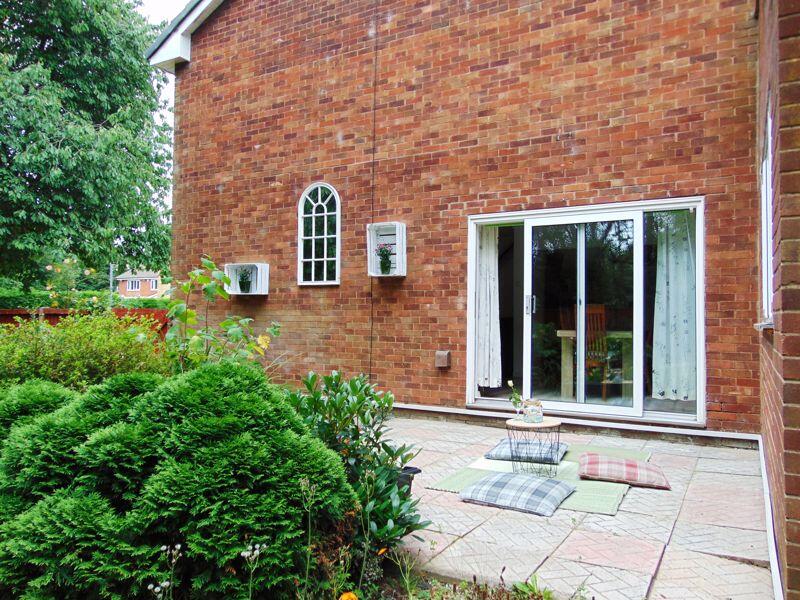 Photo 32