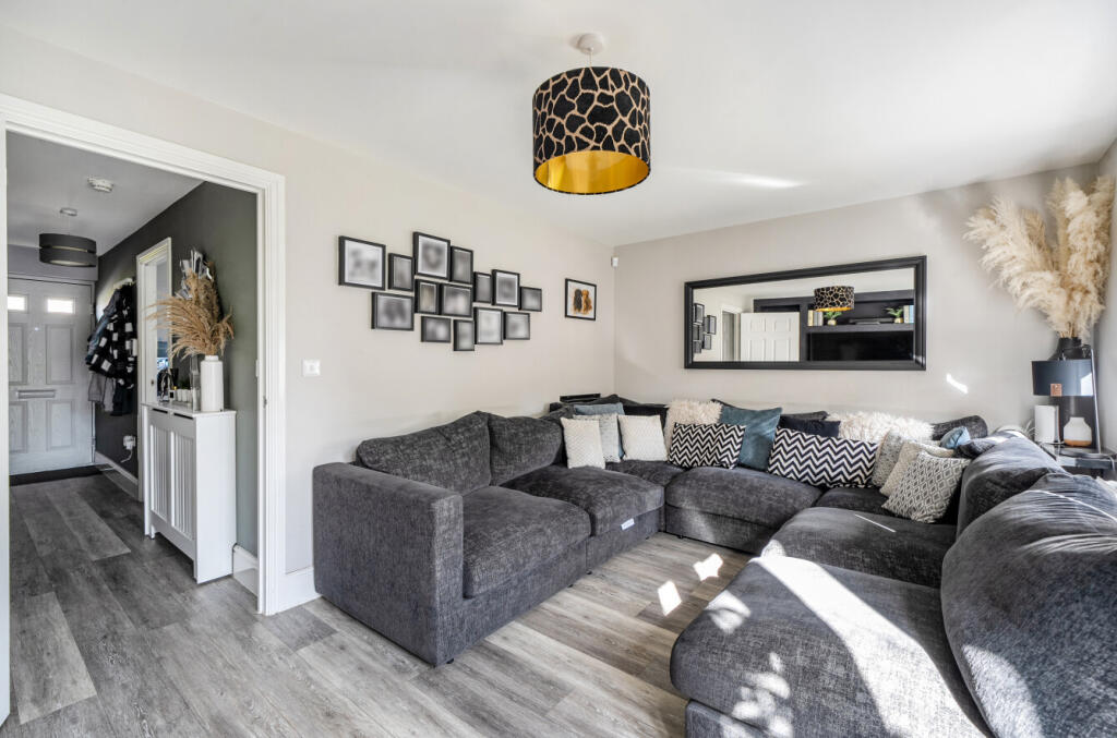 1347027-16-68b565...