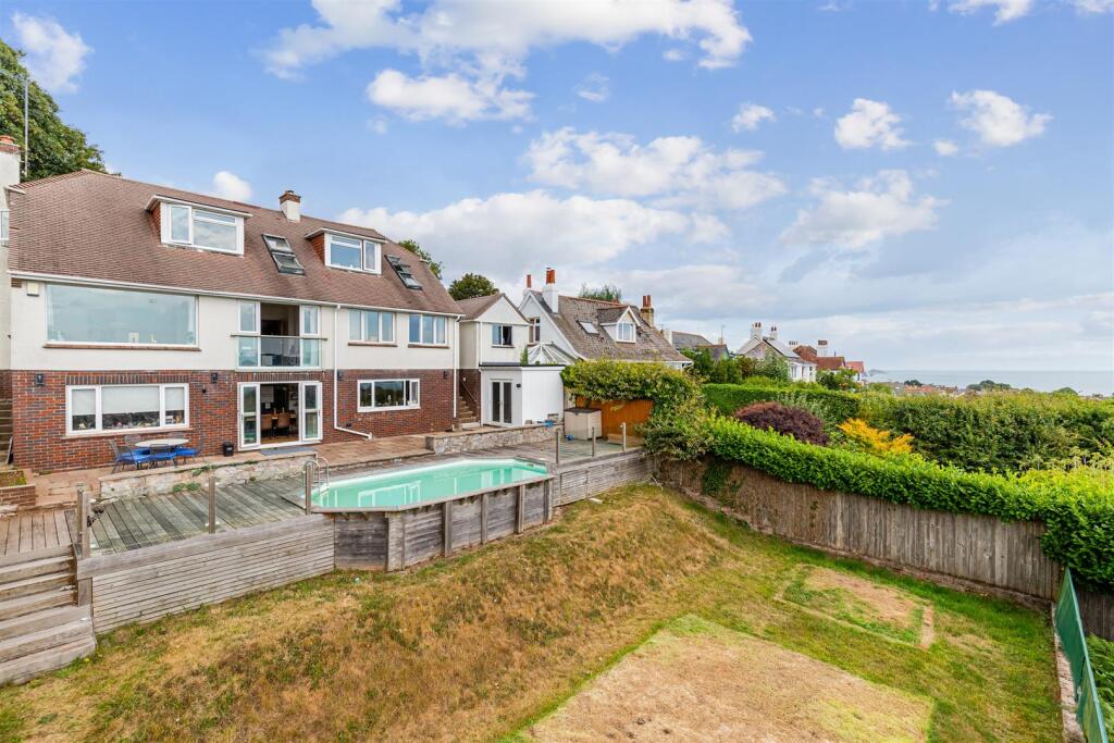 A07 - Mead Way Lower Penns Road - 250723.jpg