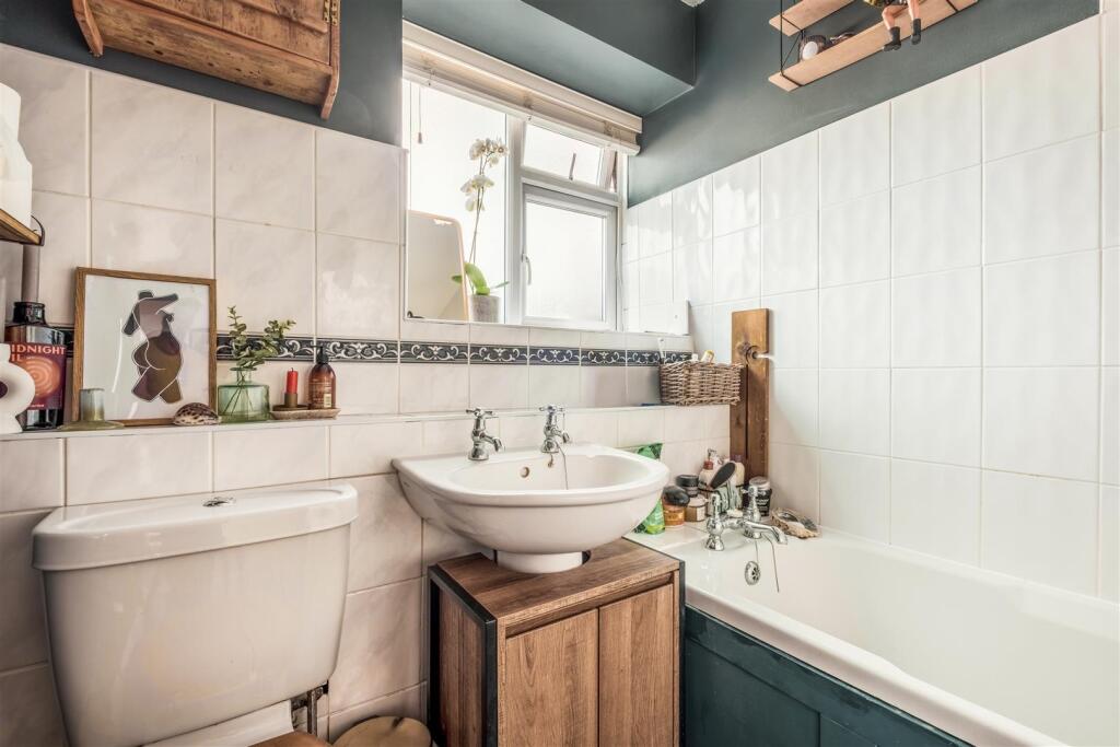 Flat 1, Palmeira House -13.jpg