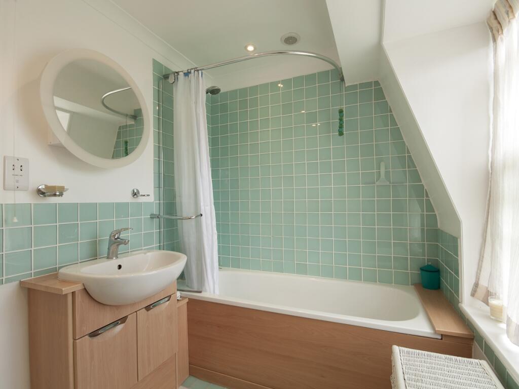 Bathroom2