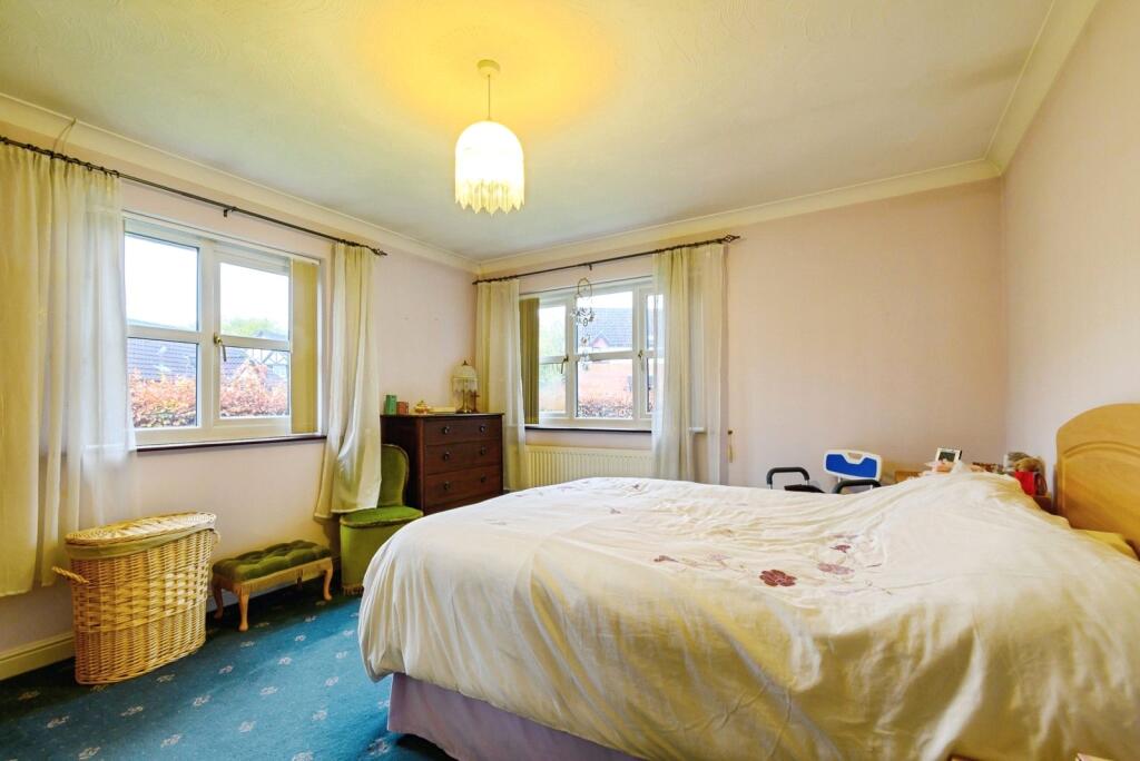 Main Bedroom