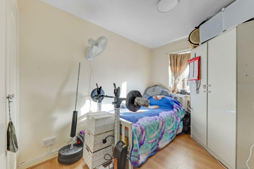 01-9e65JHPropWpen - 19 Roberts Court - 1-medium.jp