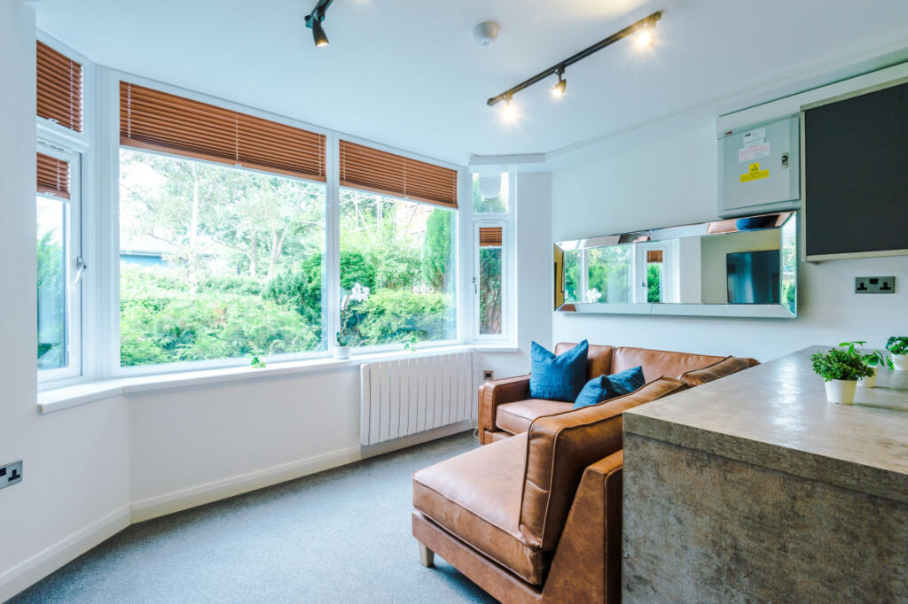 Jesmond View, Block B, Flat 1, living 2