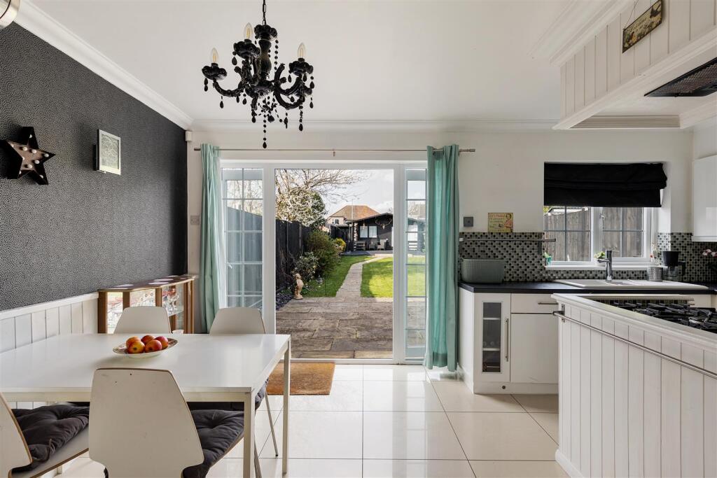 Amesbury Drive E4