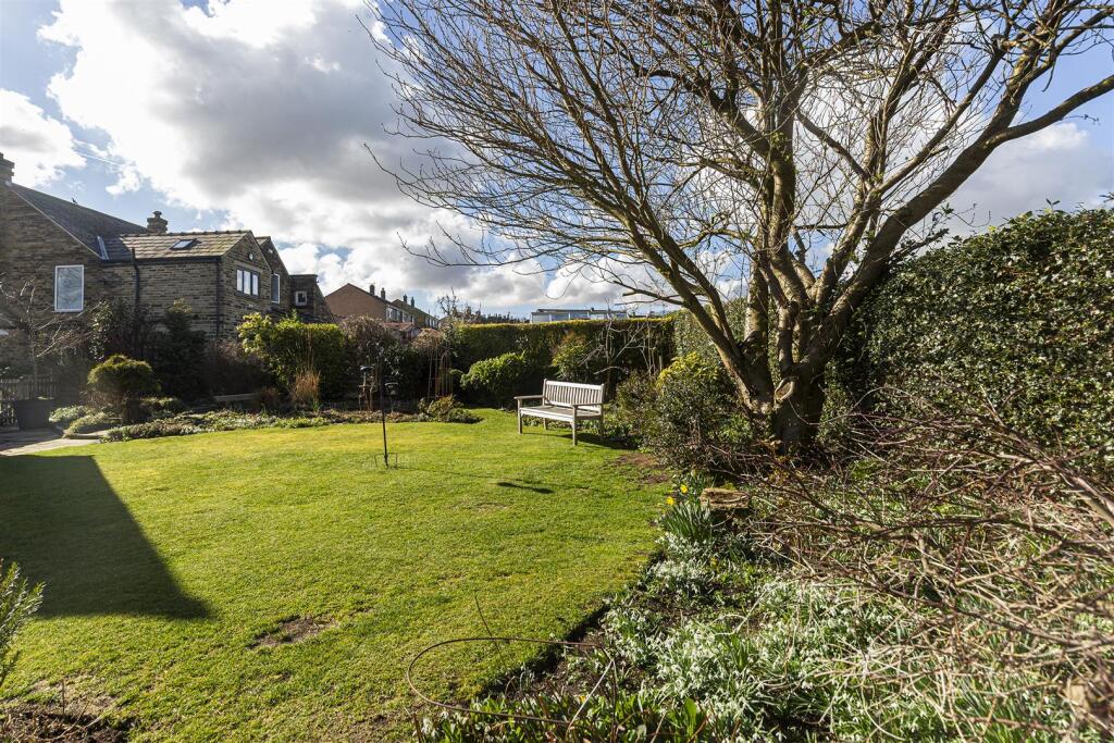 Bramleys Estate Agents - Moor Lane - Netherton (65