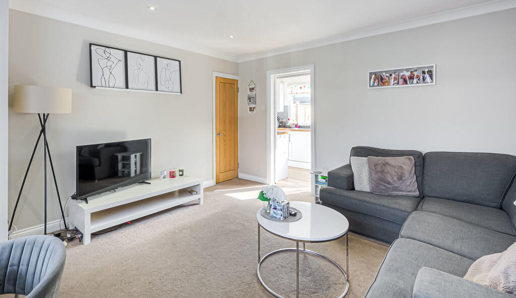 11 The Croft     ...