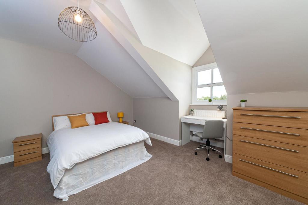 109 Flat 81.jpg