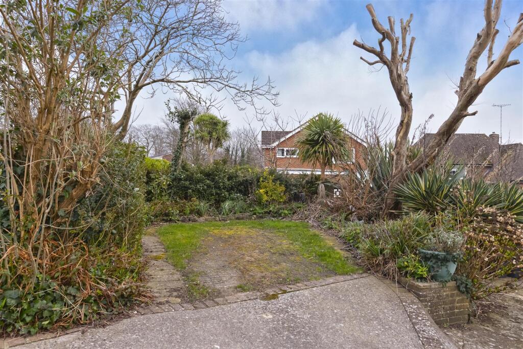 For Sale by Aspire Residential | Longlands Glade