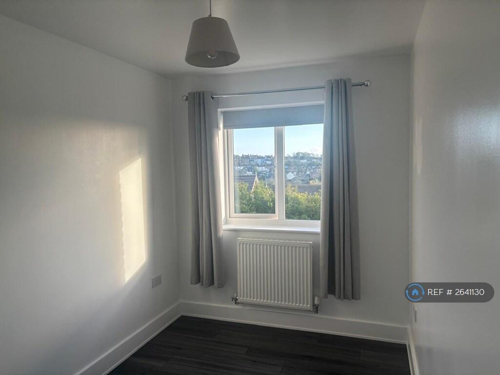 2nd Bedroom