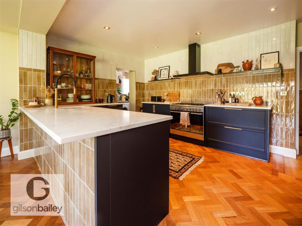 11StAndrewsClose-44.jpg