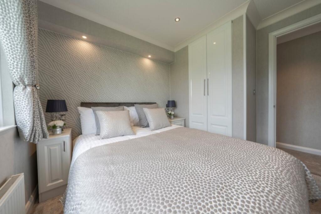 Kensington bedroom-2