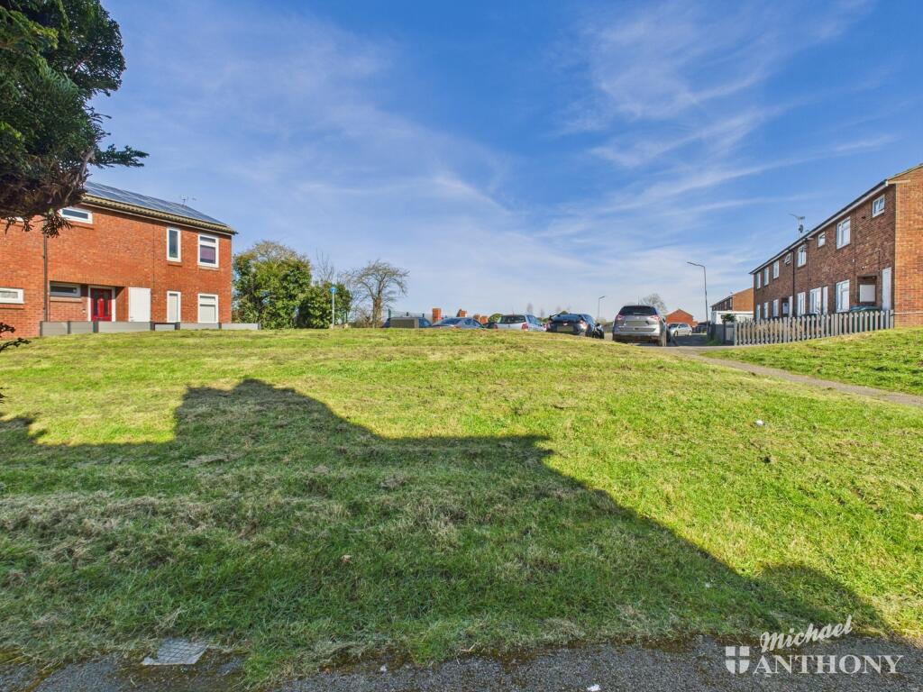 CAM03852G0-PR0213-STILL016