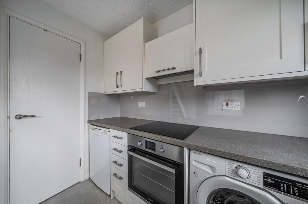 1374115-13-6903b3...