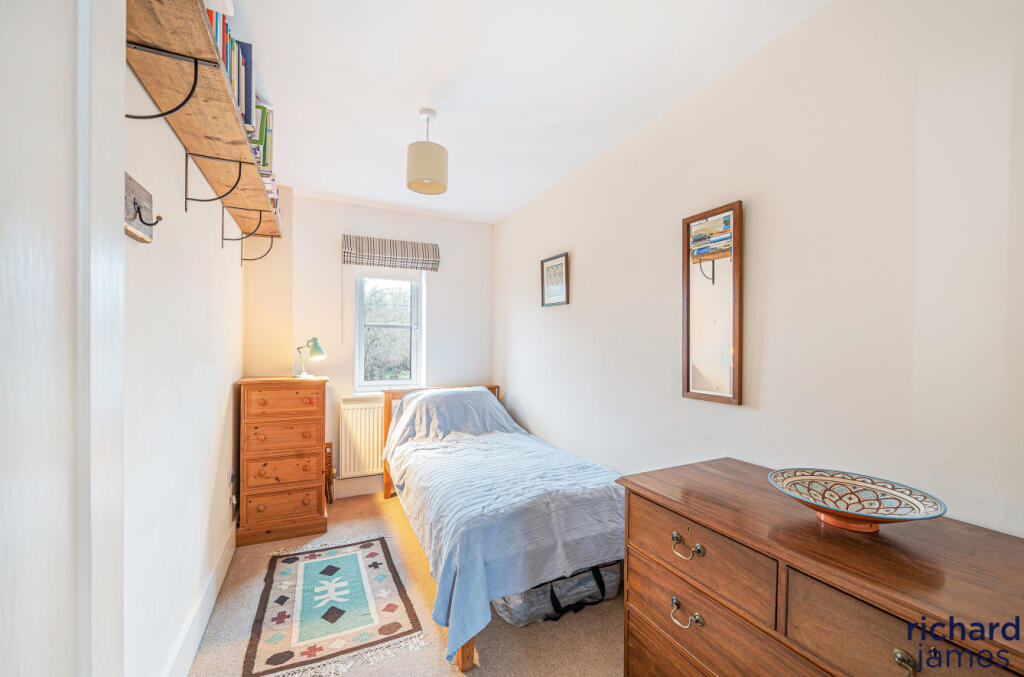 ec30ed1f-33ed-497...