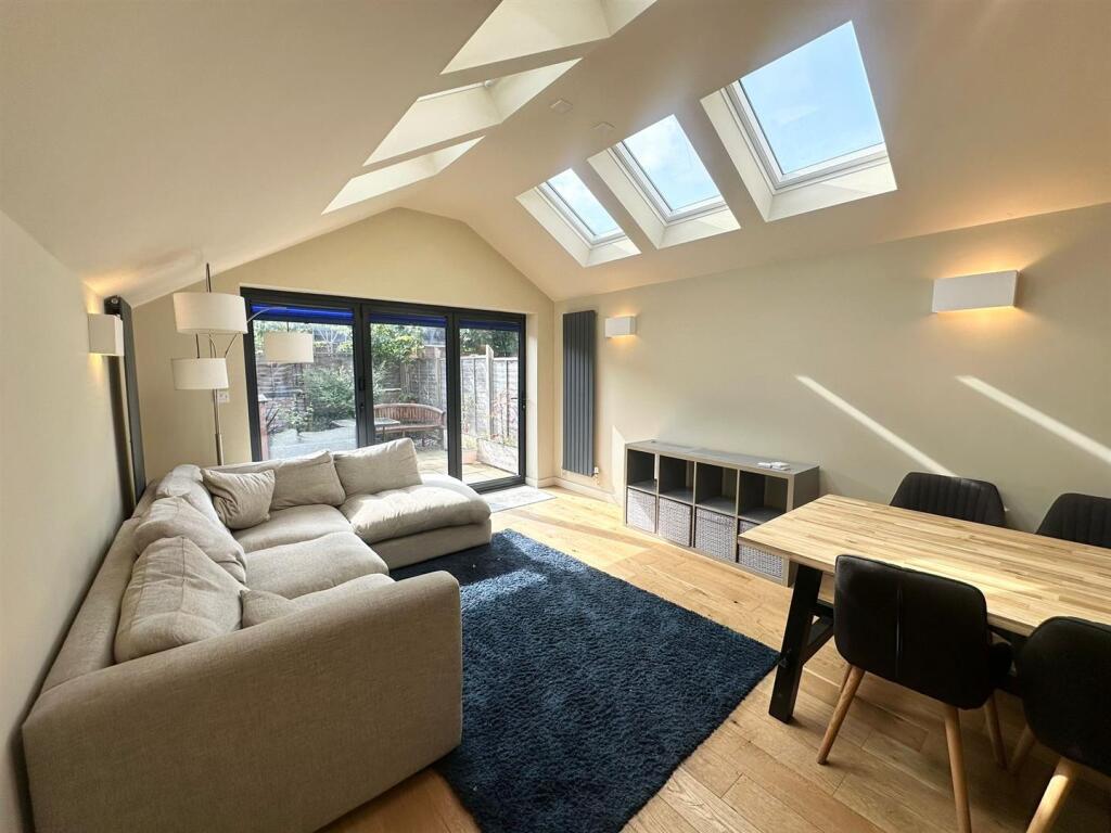 WhatsApp Image 2024-08-23 at 11.02.41 AM.jpeg