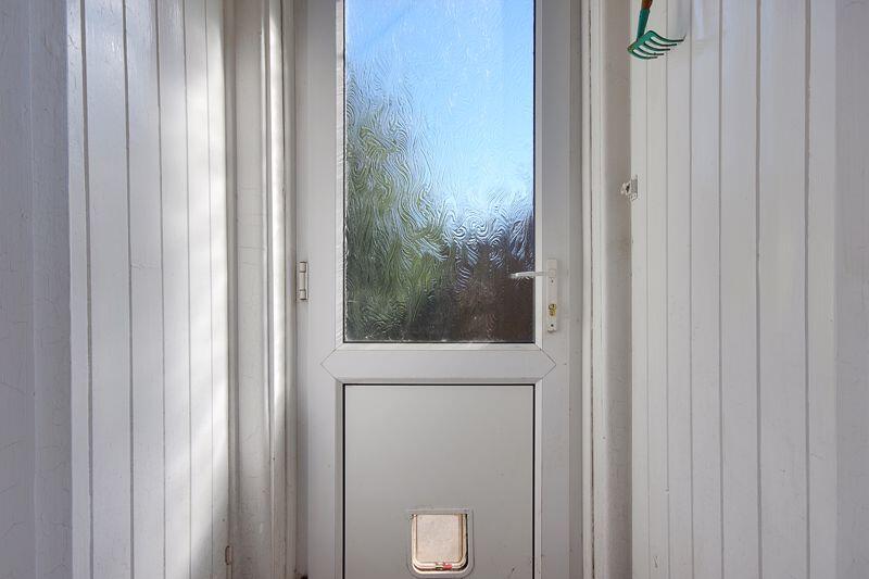Back Door (Storage either side)