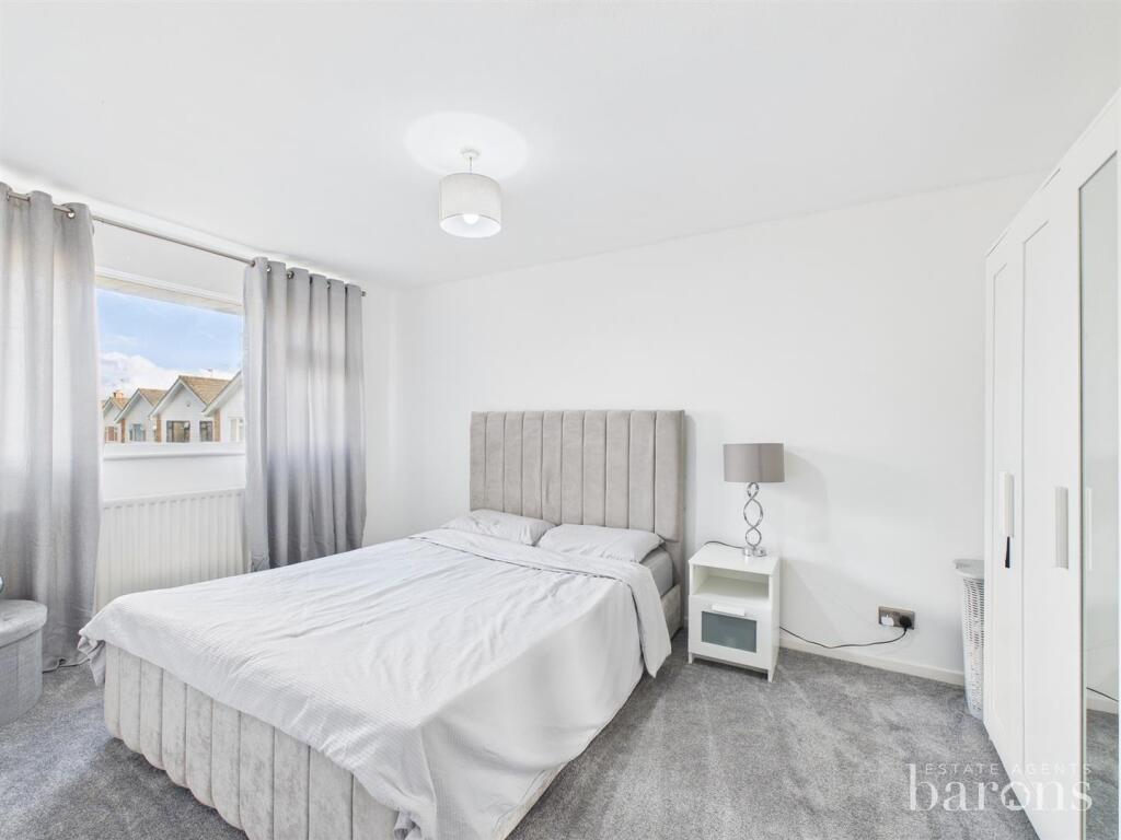 CAM05500G0-PR0077-STILL007 - Copy.jpg