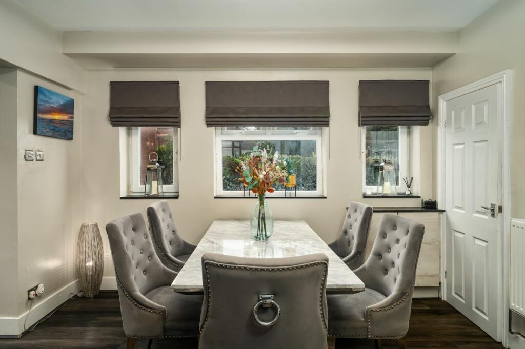 Kitchen Diner