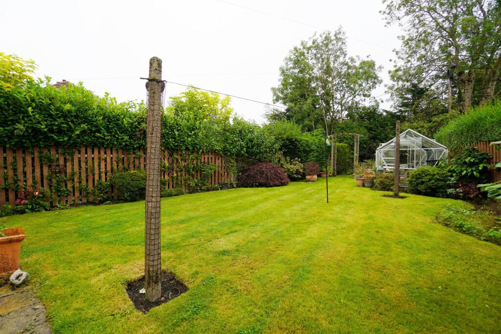 GARDEN AREA.jpg