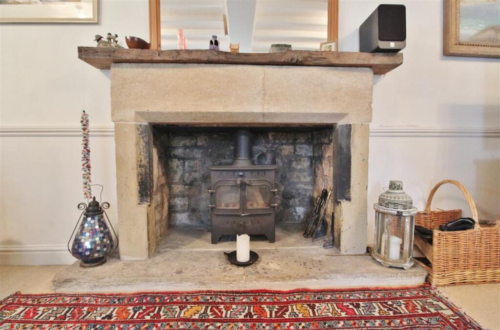 SITTING ROOM -