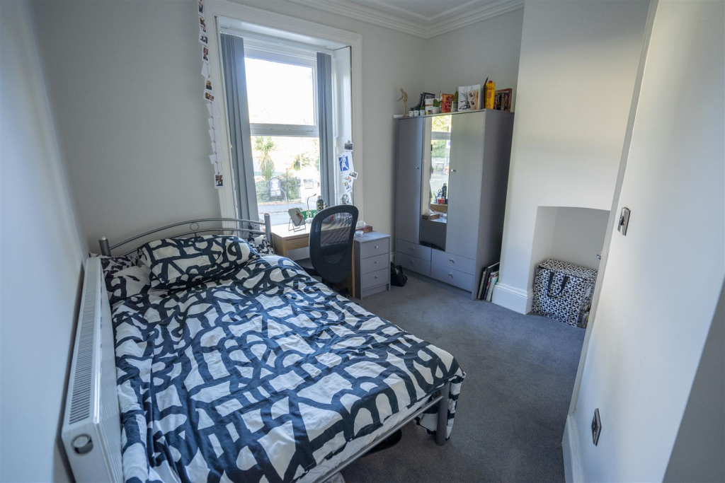 Bedroom4.png