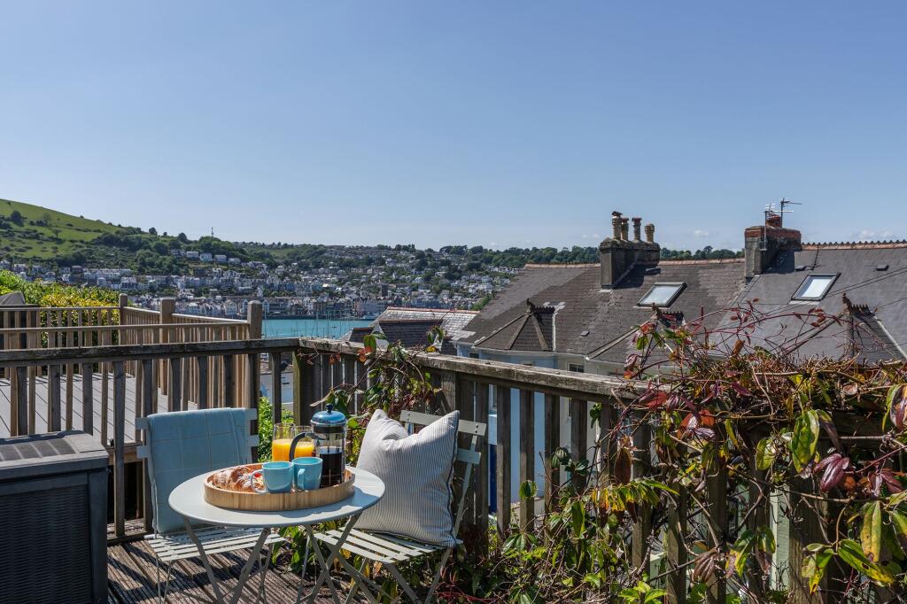 Front Patio - Rose Cottage, 3 Spittis Park, Kingswear