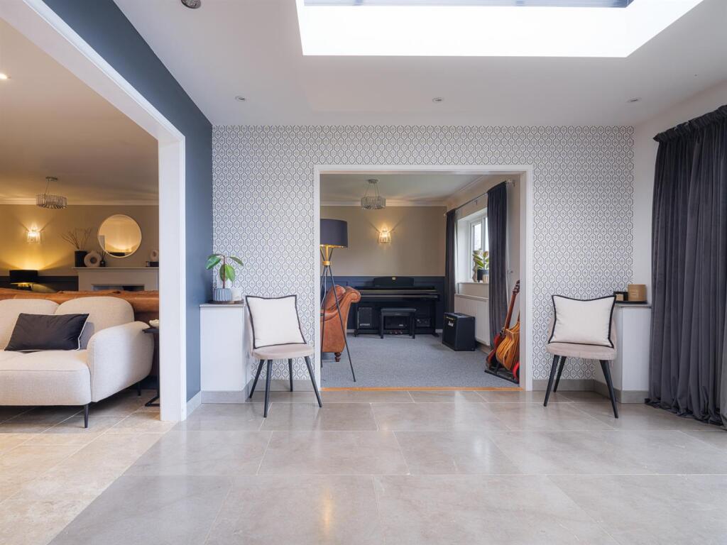 50a Stanton St Quintin-34.jpg