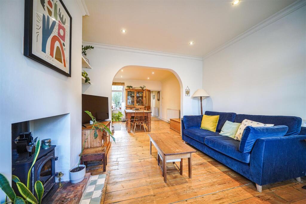 Through Lounge/Dining Room