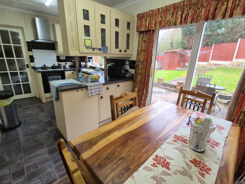 Kitchen/Dining Room